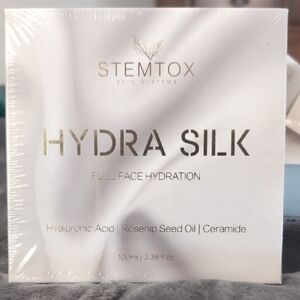 Temt Hydra Silk Moisturizer - Classic White Design